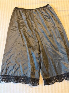 Vintage Black Lace-Hem Women's Slip Shorts 100% Nylon